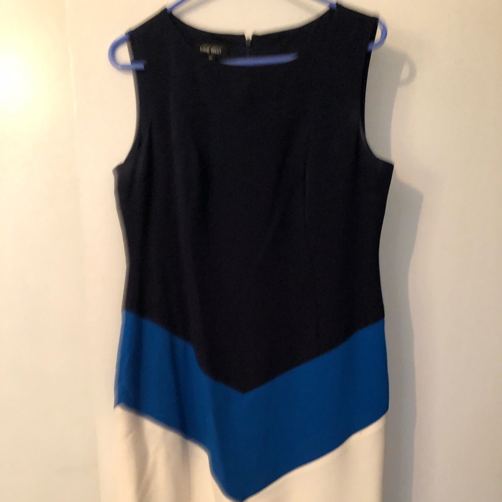 Nine West colorblock sleeveless dress. Size 12P